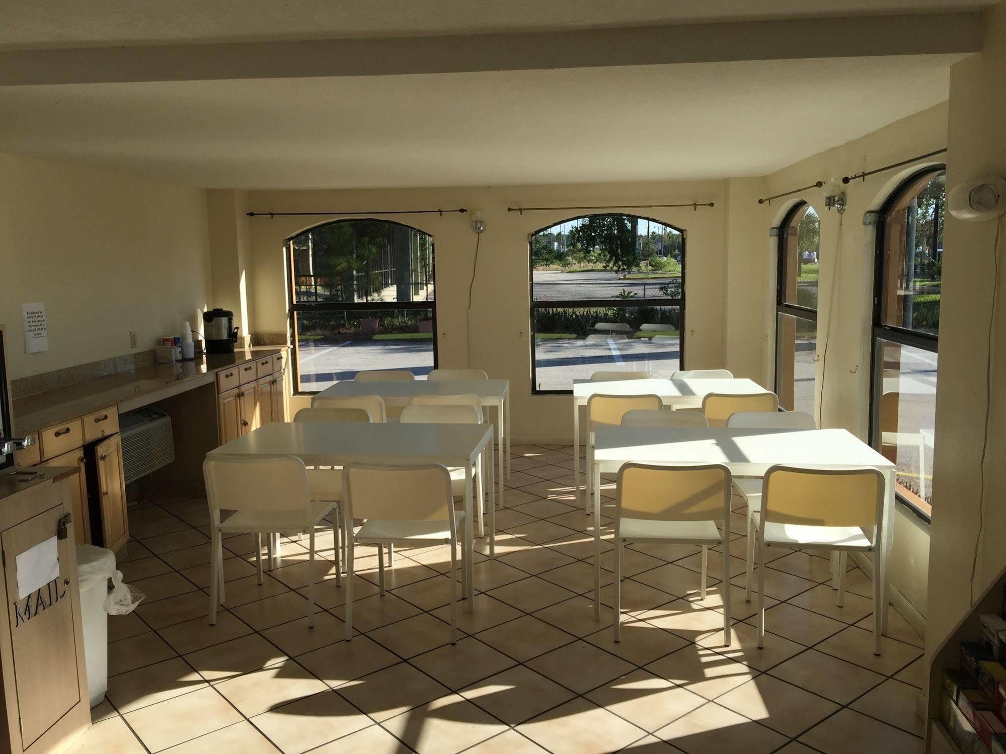 Country Hearth Inn- Kissimmee Exteriér fotografie