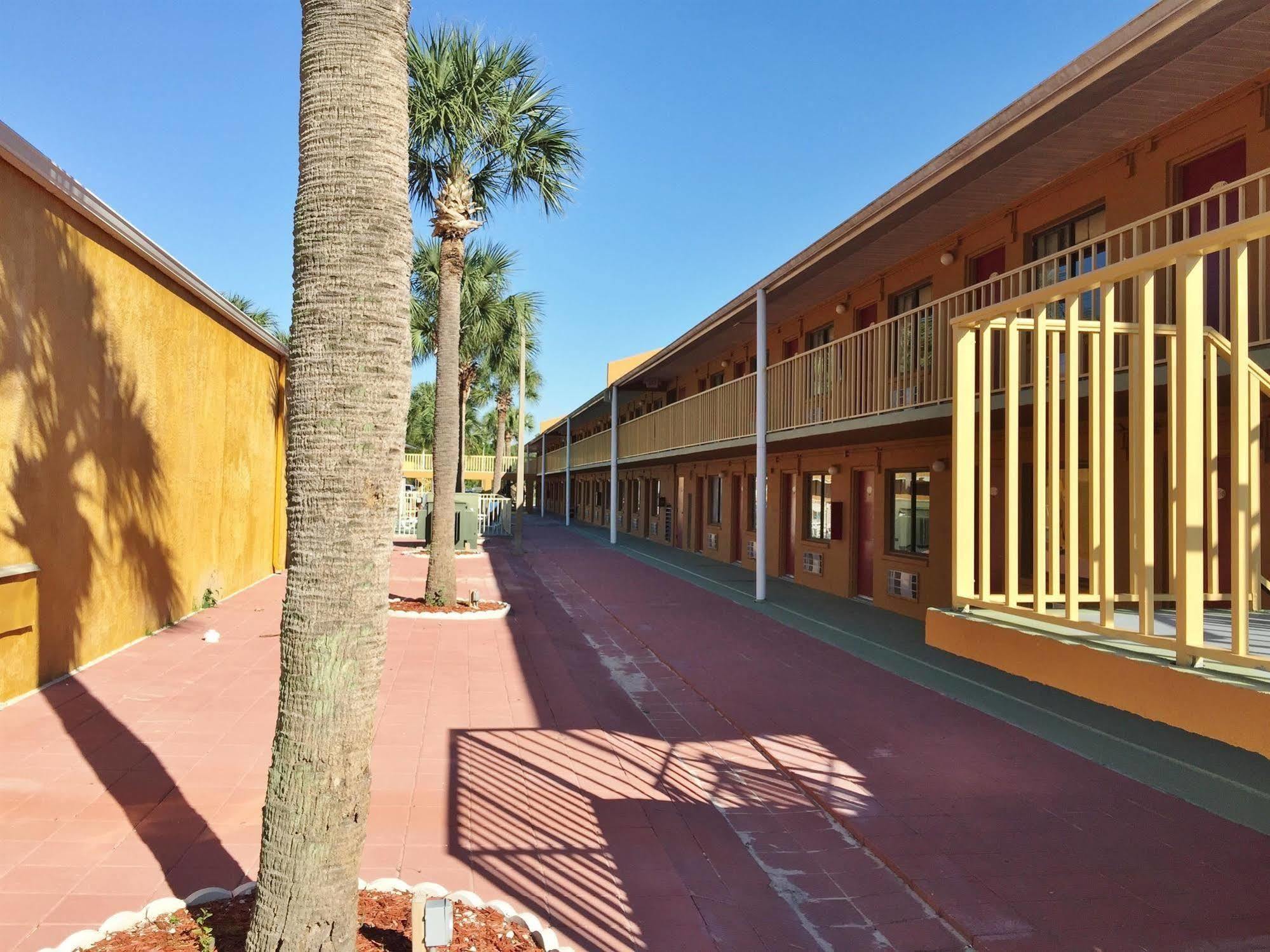 Country Hearth Inn- Kissimmee Exteriér fotografie